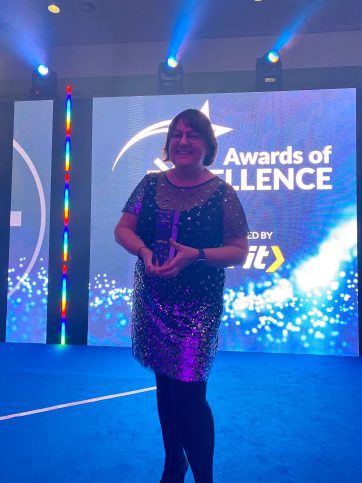 Helena Holt, DAA CEO with her award